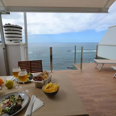 Mit Privater Terrasse Und Meerblick By Interhome *